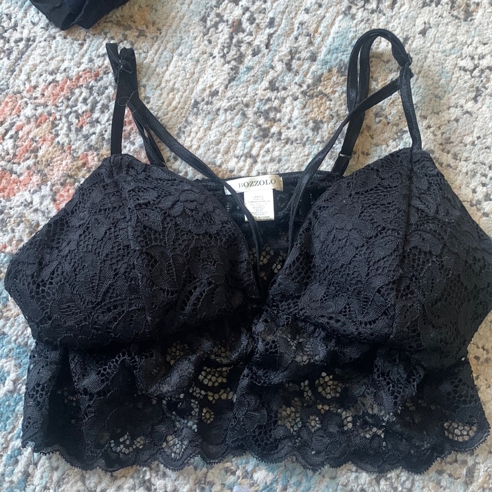 Black Bralette top With removable Pads